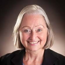 Eloise Golden's Instagram, Twitter & Facebook