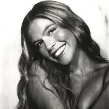 Beatriz Arce's Instagram, Twitter & Facebook