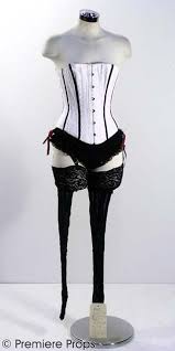 Scary movie 4 is a 2006 parody film. Scary Movie 4 Holly Carmen Electra Movie Costumes