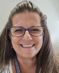 Class of 2024: to celebrate your four years of hard work, culminating next  month with your graduation, the Dental Alumni Association has put together  a great gift bag that will be available