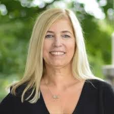 Sandra Cronin's Instagram, Twitter & Facebook