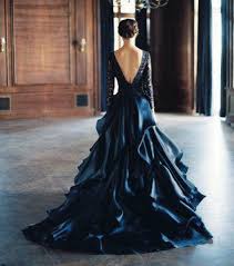 On a trouvé ce qu'il vous faut : Mariage 19 Robes De Mariees Noires Qui Cassent Toutes Les Conventions