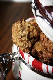 Jamie Oliver S Oat And Raisin Cookies Juls Kitchen Recipe Oat And Raisin Cookies Raisin Cookies Jamie Oliver