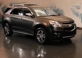 Chevy Equinox Possibly In The Dark Blue It Has Third Row Seating And Get Like 32 Mpg I Think I Would Love It Chevy Equinox Chevrolet Equinox Equinox Suv