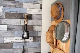 Creer Une Ambiance Bord De Mer Idee Deco Bord De Mer Tete De Lit Papier Peint Papier Peint Effet Bois