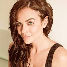 Super bella lauara carmine, pero lo que pocos saben es que en vivo, tiene los ojos de diferente color. Fco Laura Carmine Lituania Lauracarminelt Twitter