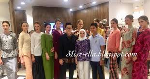 Vivy in louis vuitton silk cady embellished dress. Dari Jari Jari Halusku Datin Vivy Yusof At Fashionvalet Publika S Opening