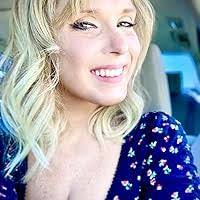 Syreeta Moore's Instagram, Twitter & Facebook