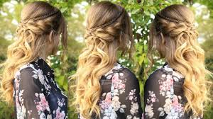This is a variable style with endless possibilities, half up half down hair goes great with veils and hair accessories, but works equally well with braided lovely hairstyles, fresh flowers, and mini twists. Romantic Half Up Half Down Hairstyle With Curls Braidsandstyles12 Down Hairstyles Half Updo Hairstyles Half Up Hair