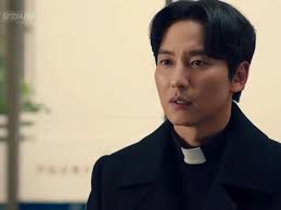 김남길 #KimNamGil as Kim Hae Il The Fiery Priest #열혈사제