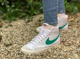 Blazer Mid 77 Vintage Lucid Green Nike Bq6806 300 Goat Old Nike Shoes Nike Blazer Hype Shoes