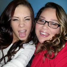 Amber Grammer's Instagram, Twitter & Facebook