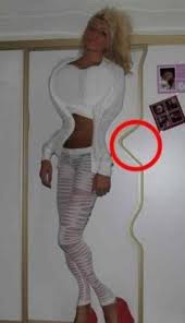 We love nothing more than a case of one person deciding to waste a scammer's time. The Funniest Photoshop Fails From Internet Braggers From Over Inflated Boobs To Some Very Pumped Up Muscles