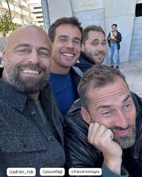 Je trouve toujours de nouvelles façons de rendre mes fans heureux #DNA  #DemainNousAppartient