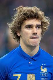 Paris France March 25 Antoine Griezmann 7 Of France Lines Up With The French Team During The National Anthem Antoine Griezmann Griezmann Crstiano Ronaldo