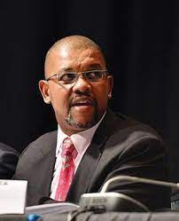 Dali mpofu has been married to mpumi nxumalo since 2004. Eff Chair Dali Mpofu S Mother Laid To Rest In Eastern Cape News24