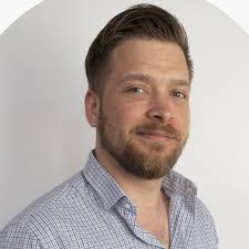 Gregory Mccallum's Instagram, Twitter & Facebook