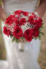 One of baby's breath's best qualities is its ability to hold any color. Red Rose Baby S Breath Bouquet Dugun Cicekleri Dugun Buketleri Karanfil Buketi