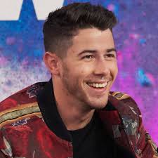 Писал музыку для фильма jonas brothers: Un Reality Show De Los Jonas Brothers Nick Jonas Opina Al Respecto E Online Latino Ve