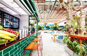 I M In Love With This Garden Bar At Covent Garden In West End Coventgardenwestend Covent Garden Garden Bar Outdoor Decor