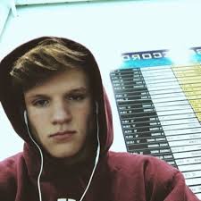 Nathan Vigil (@nathaniel_vigil)