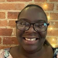 Janet Hills's Instagram, Twitter & Facebook