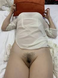 Áo dài thướt tha, rên la quá trời