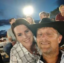 Calera Police Officer Robbie Lee Tackett died of natural causes yesterday.  Robbie worked as a police officer at Bessemer PD before coming to Calera in  August 2019. Robbie was an exceptional police