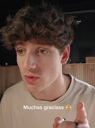 Canción de Alex Ubago: Sigo Aquí