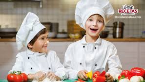 Para hacer un plato que esté bueno, tenga sabor y sea agradable a el cocinero julius bienert es el responsable de conducir este formato y de demostrar que se puede comer bien sin necesidad de emplear mucho tiempo para cocinar. Ninos En La Cocina Como Estimular A Los Ninos A Cocinar