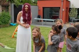 Si Dans Ma Poche Je Ne La Mets Pas Alors Je Peux La Donner A Mon Chat Si Elle Devient Mauvaise Elle Dira Du Ma Fort Boyard Epreuve Fort Boyard Anniversaire