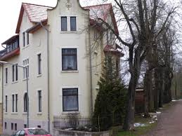 Schöne helle 3 zimmer wohnung mit flur, schönes gefliestes bad, ohne einbauküche, mit isofenster, dämmung, laminat, gas etagenheizung. 4 Zimmer Wohnung Zu Vermieten Langer Wall 2 38350 Helmstedt Helmstedt Kreis Mapio Net