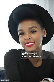 124 Janelle Anderson Photos & High Res Pictures