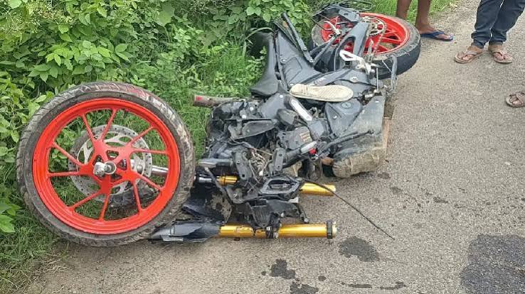 মেমারিতে ভয়াবহ বাইক দুর্ঘটনা, প্রাণ কাড়ল দুই যুবকের