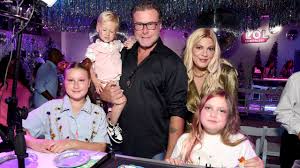 The mom and former beverly hills, 90210 star frequently posts on social media about her family. Tori Spelling Was Mom Shamed For Daughters Hair And Makeup Allure