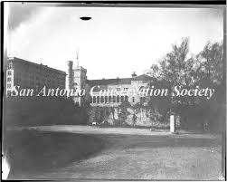 The United States Post Office In San Antonio Taken From The Courtyard Of The Alamo Looking North Black And White 1915 About 20 Y Alamo Photo San Antonio