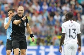 Dt de brasil, por árbitro si bien lo que dijo tite no está relacionado con la polémica decisión de néstor pitana que afectó a colombia, sí prueba las falencias del juez argentino. Pitana S Path From Film Extra To World Cup Final Referee Rediff Sports