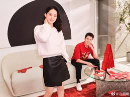 She is best known for her roles in television series legend of lu zhen (2013), boss & me (2014), the journey of flower (2015), the mystic nine (2016), noble aspirations (2016). å'Œå¹³åˆ†æ‰‹ è¶™éº—ç©Ž é¦®ç´¹å³°å®£å¸ƒé›¢å©šå®˜æ–¹ å…'å­å…±åŒæ‰¶é¤Š å¨›æ¨‚ Nownewsä»Šæ—¥æ–°èž