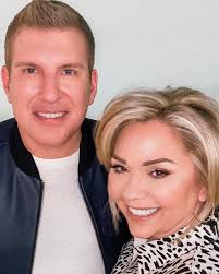 Julie, Kyle, and I give another update about their lawsuit and have a  message for those haters online. Plus the we answer your questions about  bad friends, dating after divorce, and cookies.