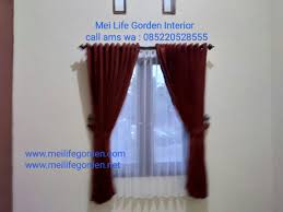 Banyak orang memilih memasang tirai di jendela agar matahari yang masuk tak terlalu menyengat. Pin Di Gorden Jendela Terbaru