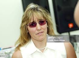 590 Christy Martin Photos & High Res Pictures