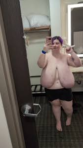 Macromastia teen - ThisVid.com