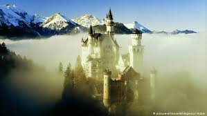 The best time to visit neuschwanstein castle would be in the spring, the weather is milder and there are less crowds. Neuschwanstein And The Secrets Of Fairytale King Ludwig Ii Dw Travel Dw 31 07 2012