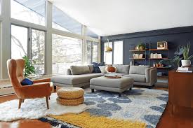 This Mid Century Modern Living Room Makes The Most Out Of The Natural Light L Mid Century Modern House Mid Century Modern Living Mid Century Modern Living Room