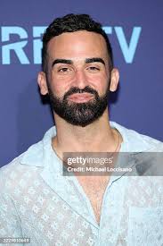 35 Photos & High Res Pictures