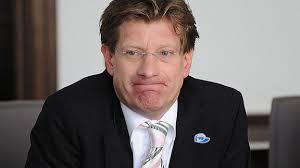 Evers beschuldigt Staatsanwälte der Korruption