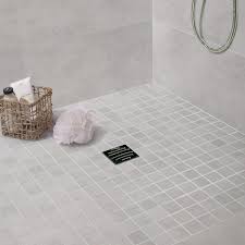 Mosaique Sol Et Mur Oslo Blanc 30 X 30 Cm Image Zoomee Douche Italienne Carrelage Blanc Revetement Douche Carrelage Douche Italienne