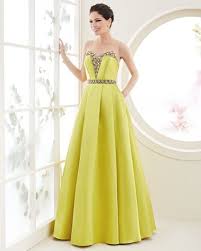 D'amico cerimonia / collezione cerimonia magazzini d amico abiti da sposa facebook : Collezione Cerimonia 2018 Magazzini D Amico Abiti Per Grande Occasione Gonne Stile Di Moda