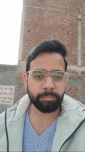 Chot lagi hai use phir kyun mehsoos mujhe ho raha..., ., ., #funnyvideos  #Funny #funnyreels #comedy #laugh #viralreels #explore #fyp #relateable  #trending #trendingreels