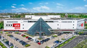 The third player mentioned is currently rebranding, selling off all stock and will soon reopen under the brand xxxlutz. Xxxlutz Kroger Essen